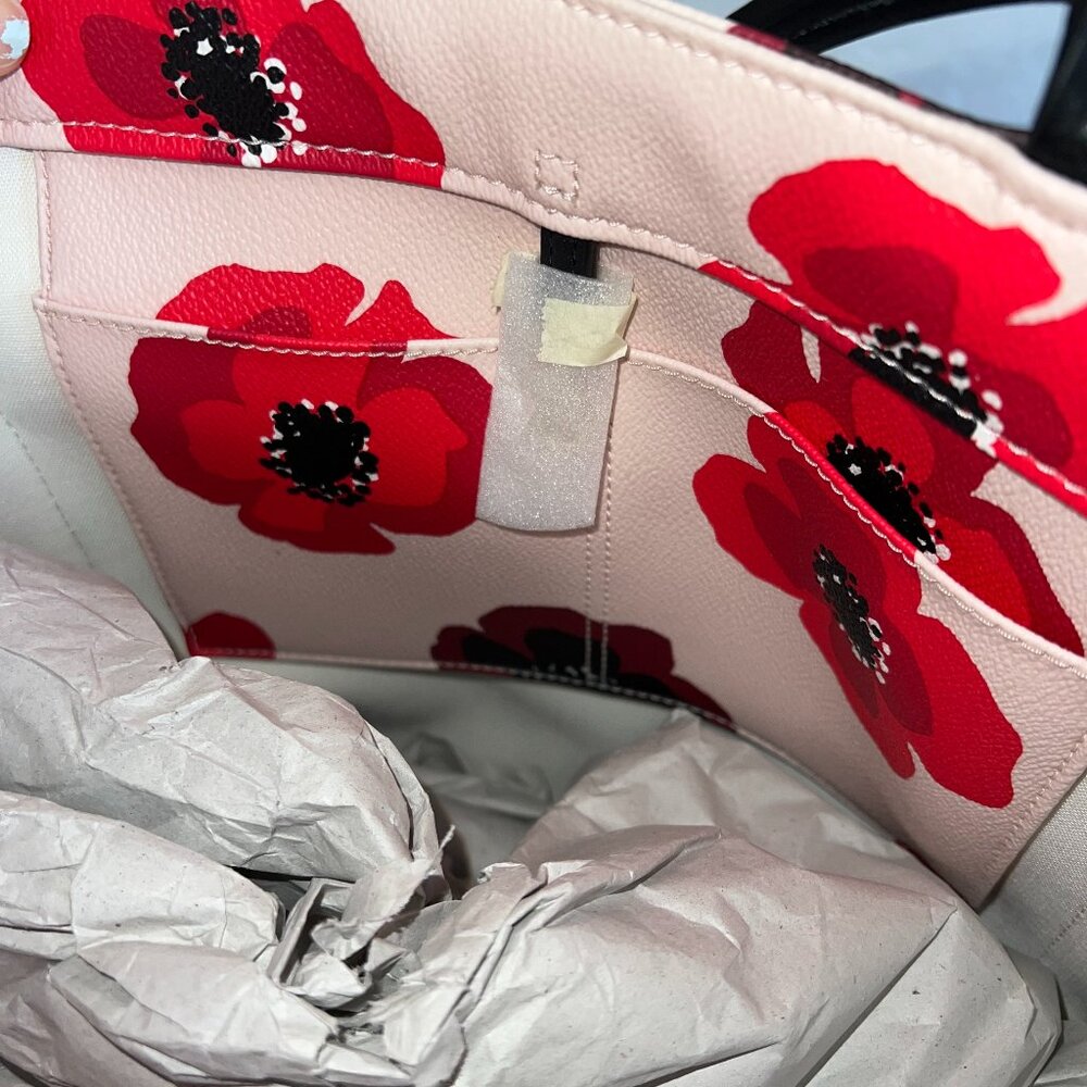 Kate Spade New York Hyde Lane Poppies Riley Tote - Picture 2 of 6